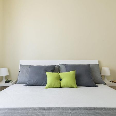 Alcuino Apartment Milan Bagian luar foto