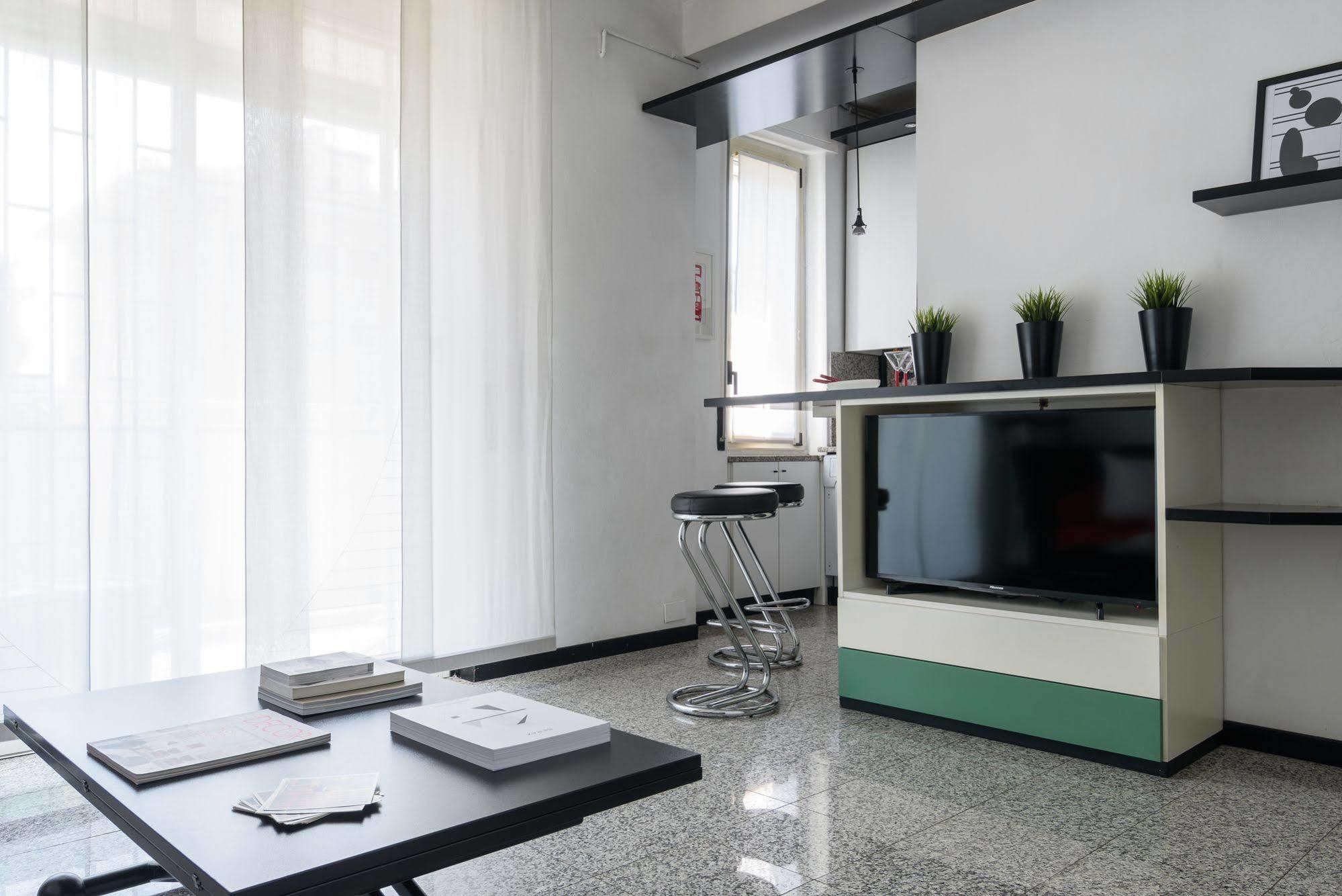 Alcuino Apartment Milan Bagian luar foto