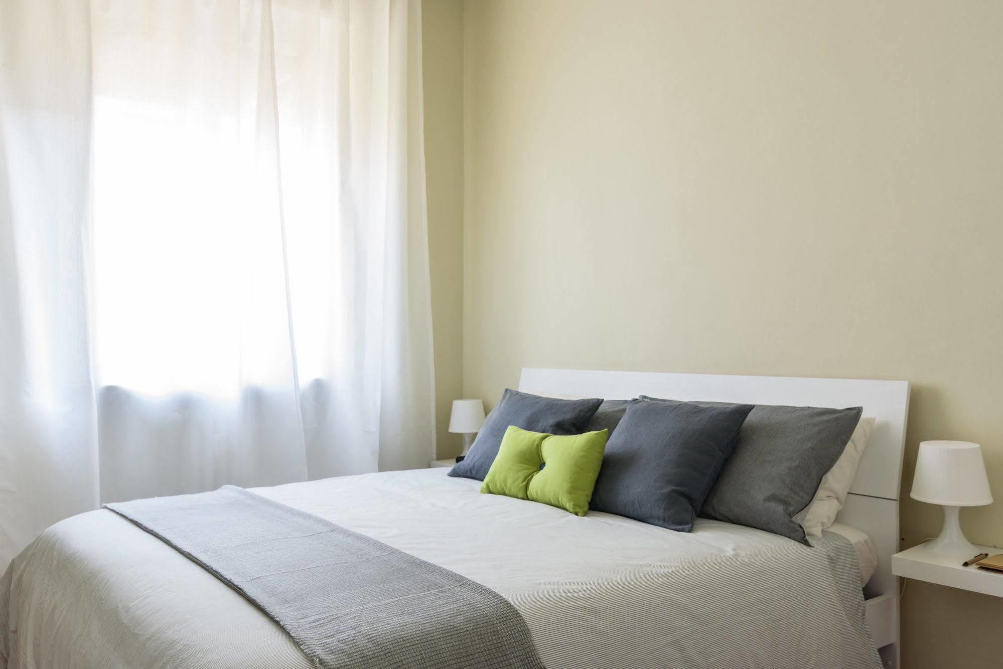 Alcuino Apartment Milan Bagian luar foto
